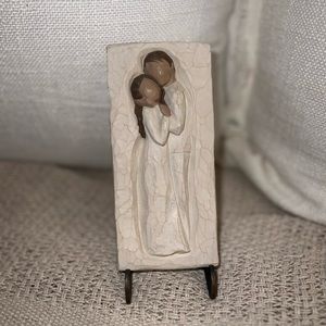 Willow tree figurine